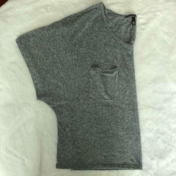NWOT VS Gray Cropped Shirt / Off the Shoulder - Picture 3 of 5